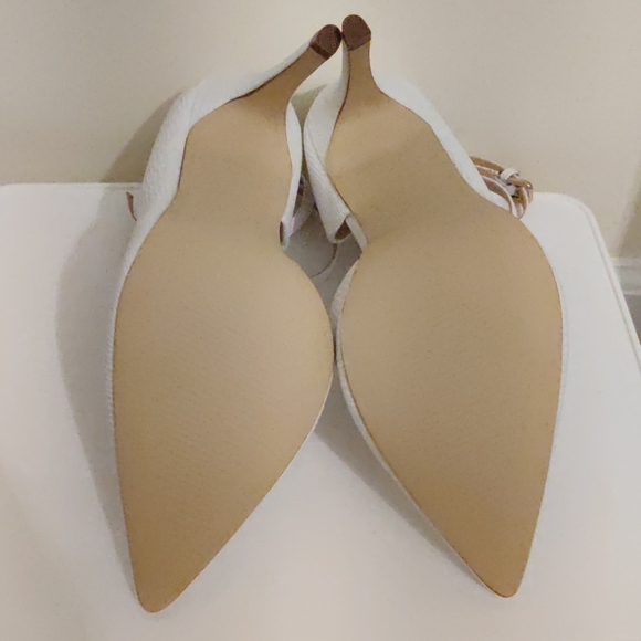 White Stilettos - Picture 4 of 4